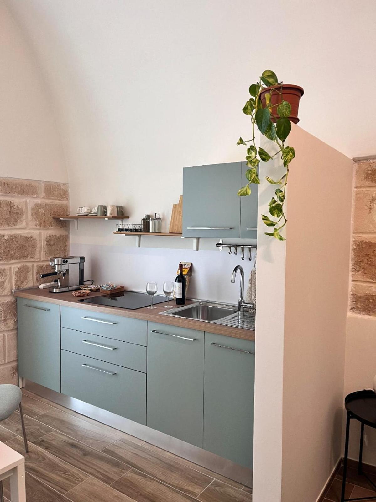 Vita Lenta Apulian Rooms ตรานิ ภายนอก รูปภาพ
