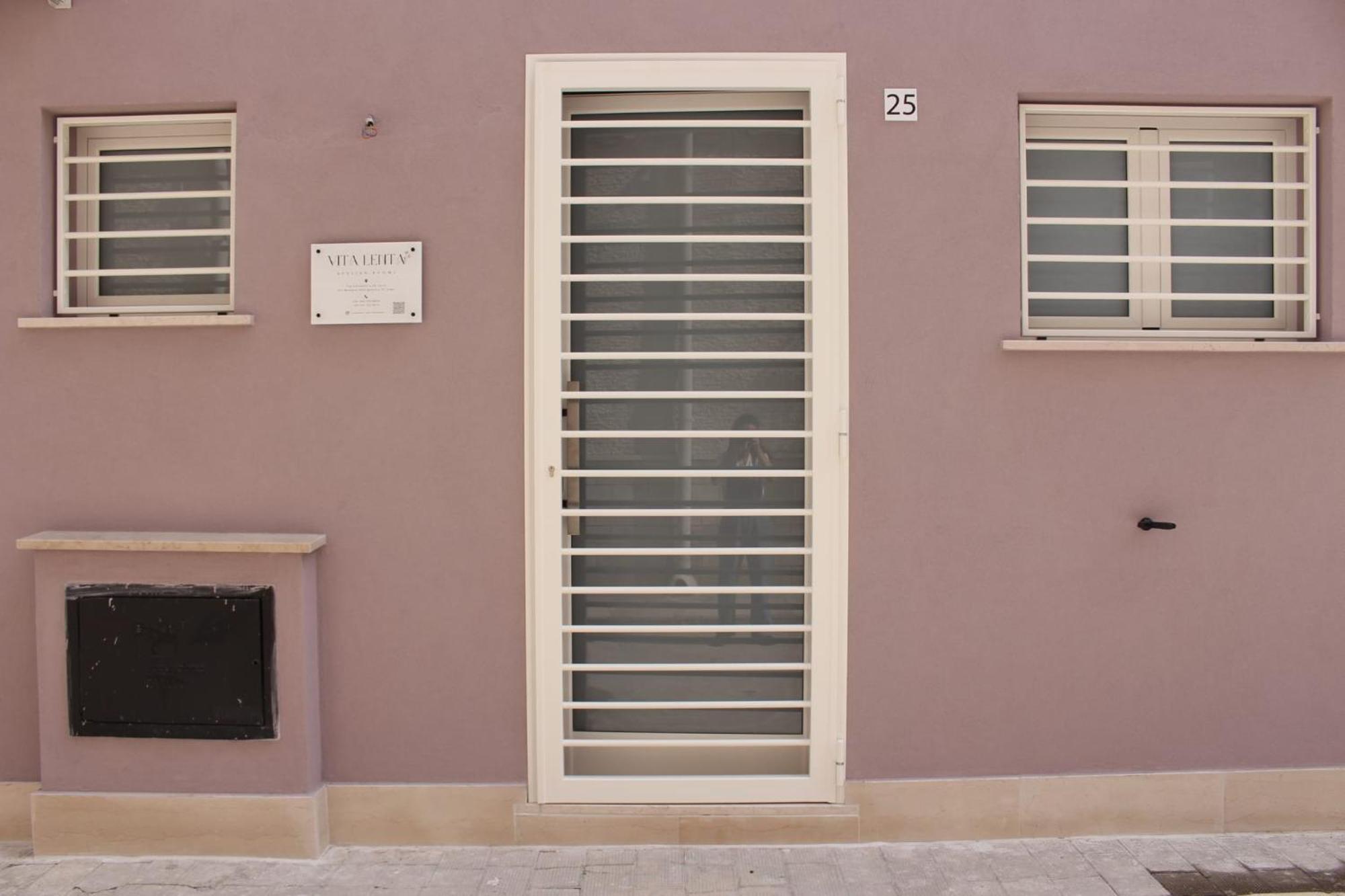 Vita Lenta Apulian Rooms ตรานิ ภายนอก รูปภาพ